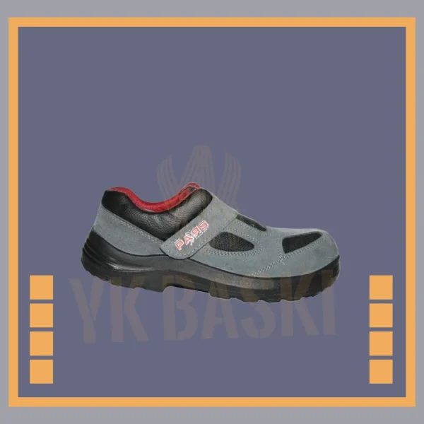 Pars 114 S1P, çelik burunlu ve delinme dirençli tabana sahip siyah iş ayakkabısı.