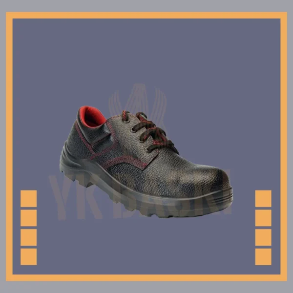 Pars HSC 110 model, çelik burunlu ve kaymaz tabanlı siyah iş ayakkabısı.