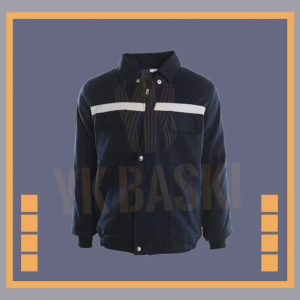 Reflektörlü polar mont, dayanıklı, sıcak tutan ve iş güvenliği standartlarına uygun iş montu